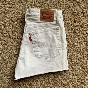 White High Rise Levi Shorts
